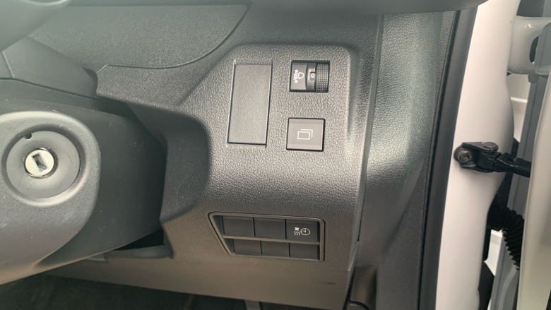 Peugeot Partner E-Long 100kW 52kWh Asphalt Van Auto